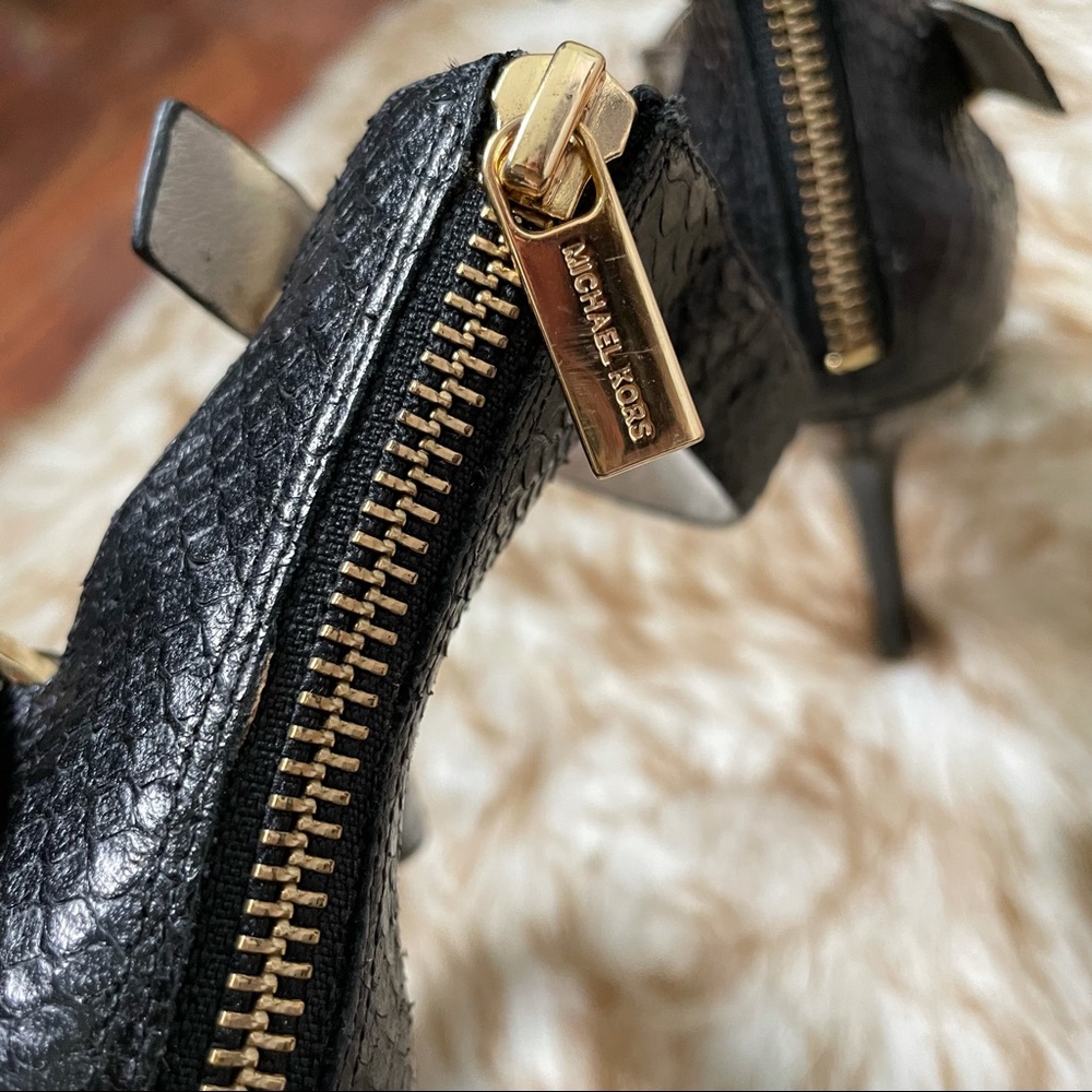 Michael Kors Tamara patent leather peep toe - Picture 5 of 13